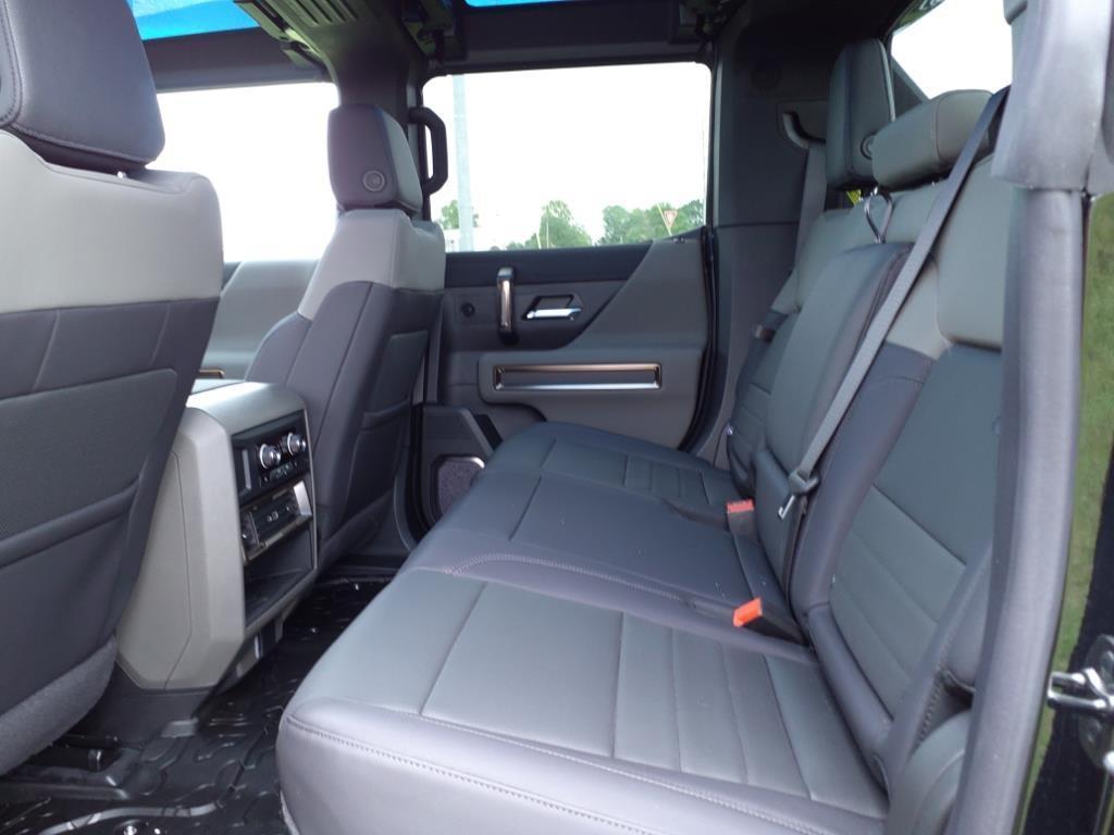 new 2024 GMC HUMMER EV Pickup car