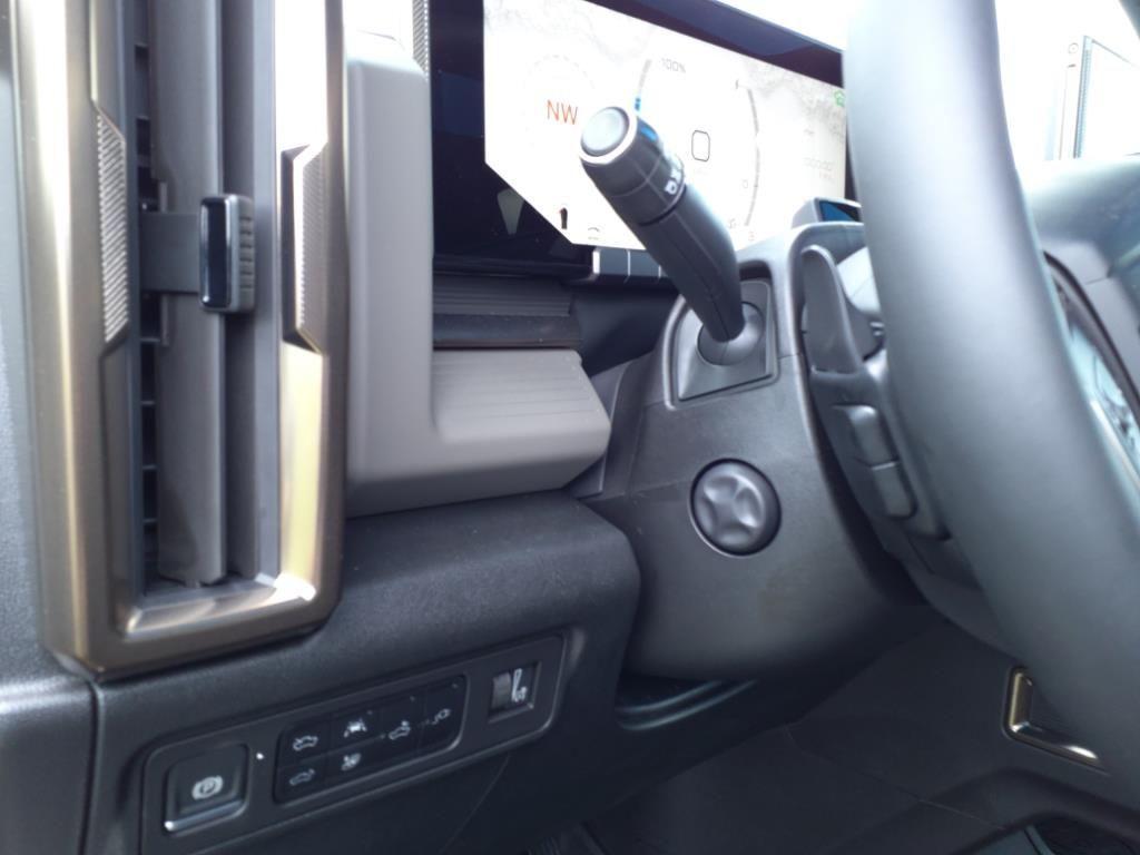 new 2024 GMC HUMMER EV Pickup car