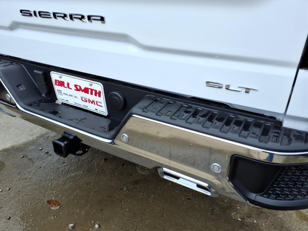 new 2026 GMC Sierra 1500 car, priced at $56,175