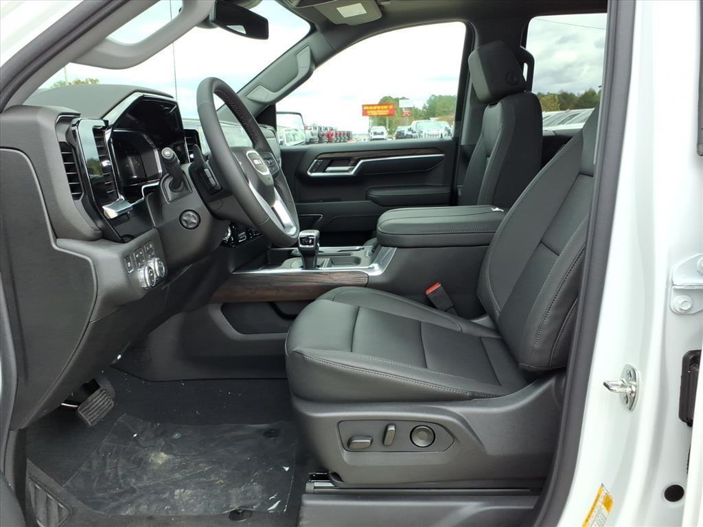 new 2026 GMC Sierra 1500 car, priced at $56,175