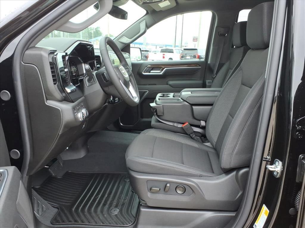 new 2026 GMC Sierra 1500 car, priced at $52,820