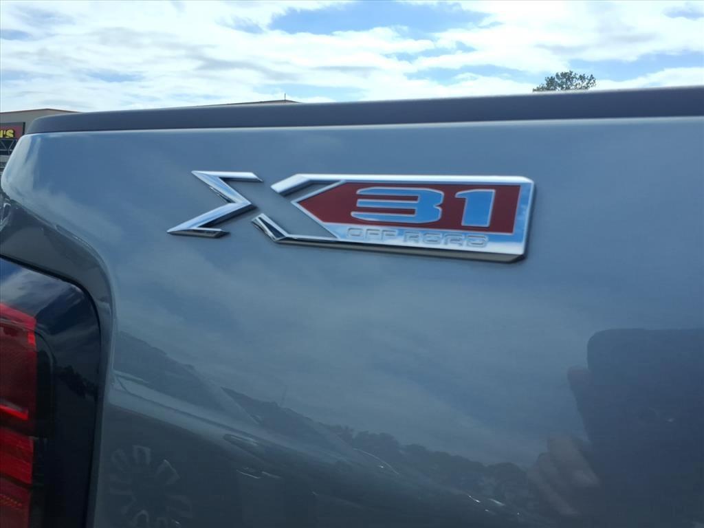 new 2025 GMC Sierra 2500 car, priced at $52,560