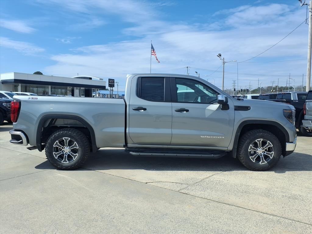 new 2026 GMC Sierra 1500 car, priced at $43,665