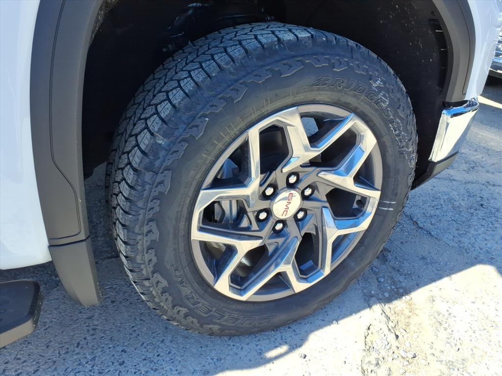 new 2026 GMC Sierra 1500 car, priced at $56,575