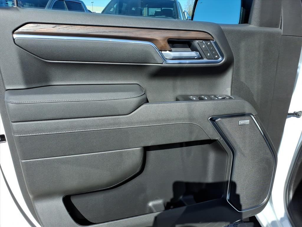 new 2026 GMC Sierra 1500 car, priced at $56,575