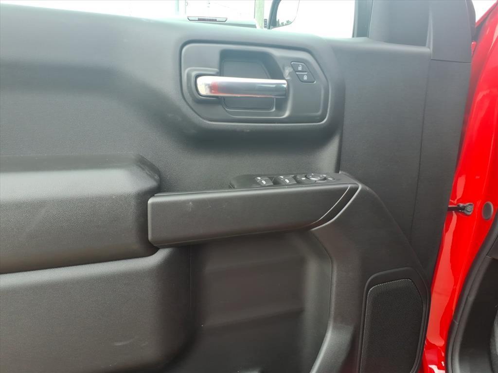 new 2026 GMC Sierra 1500 car, priced at $47,884