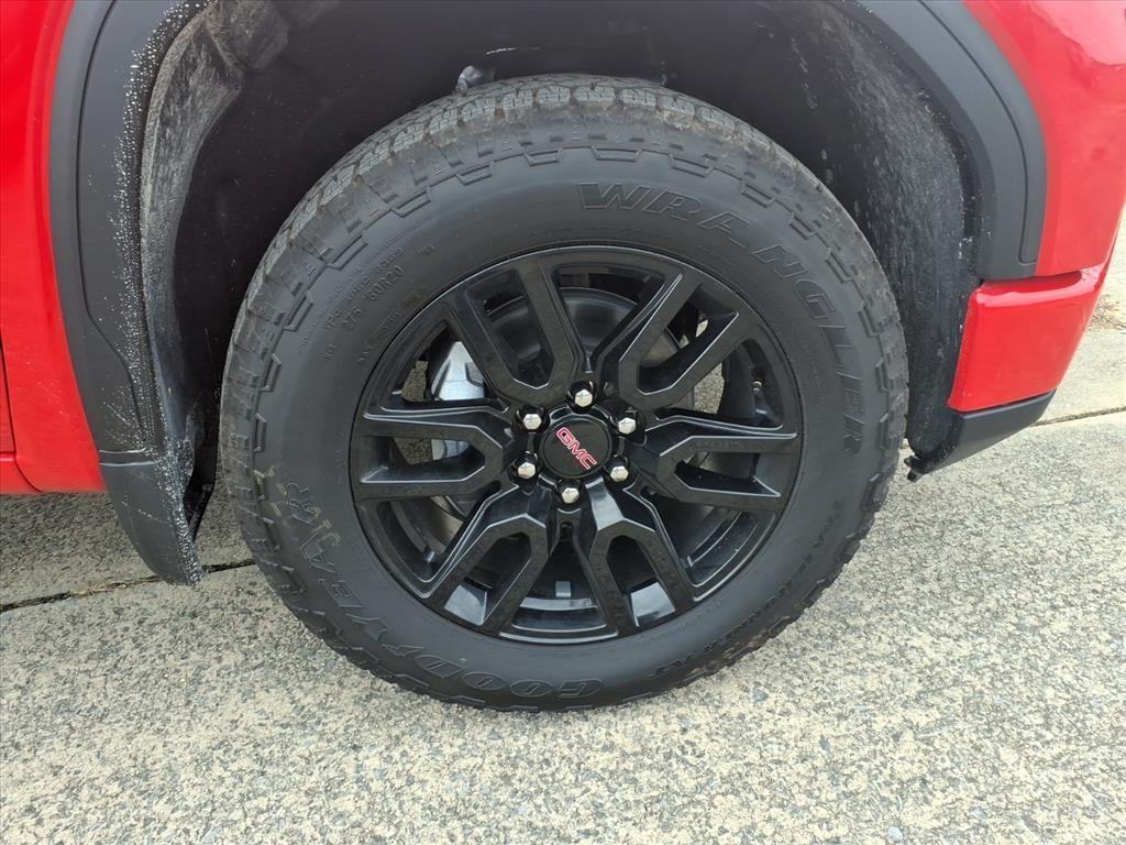 new 2026 GMC Sierra 1500 car, priced at $47,884