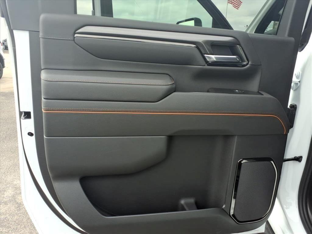 new 2026 GMC Sierra 2500 car, priced at $80,765