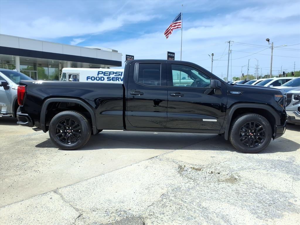 new 2026 GMC Sierra 1500 car, priced at $42,590