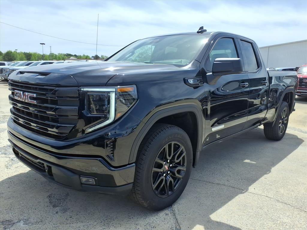 new 2026 GMC Sierra 1500 car, priced at $42,590