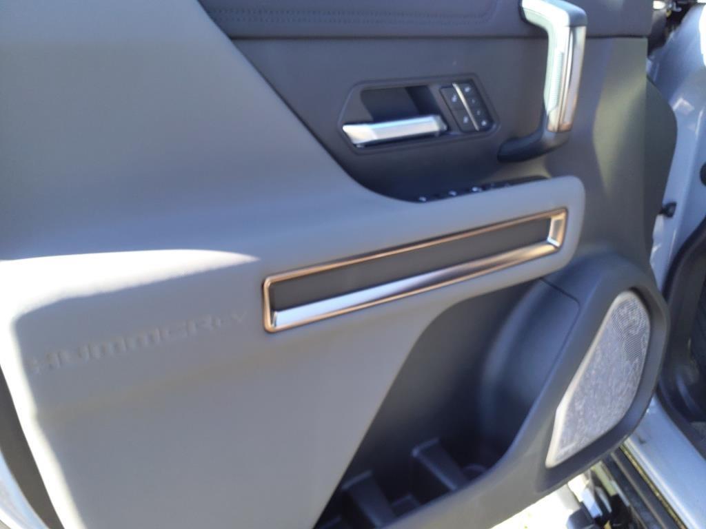 new 2025 GMC HUMMER EV Pickup car, priced at $112,560