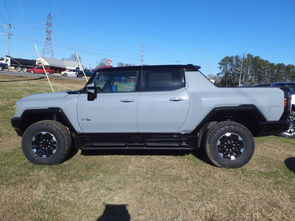 new 2025 GMC HUMMER EV Pickup car, priced at $112,560