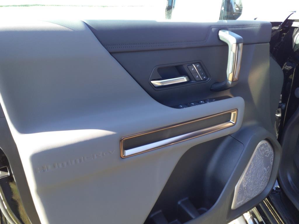 new 2025 GMC HUMMER EV SUV car, priced at $104,935