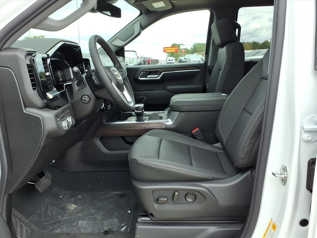 new 2026 GMC Sierra 1500 car, priced at $56,175