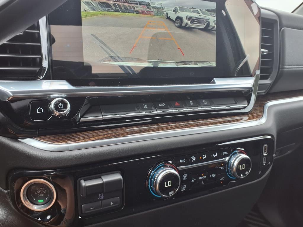 new 2025 GMC Sierra 2500 car, priced at $50,915