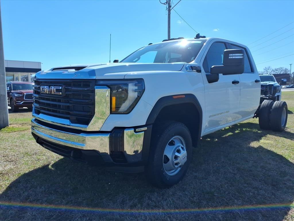 new 2026 GMC Sierra 3500 car, priced at $53,508