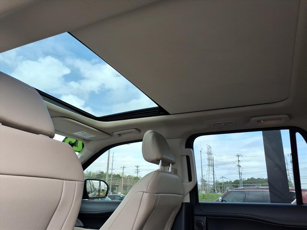 used 2022 Ford Expedition car, priced at $32,900