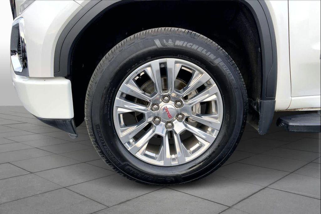 used 2020 GMC Sierra 1500 car, priced at $32,600
