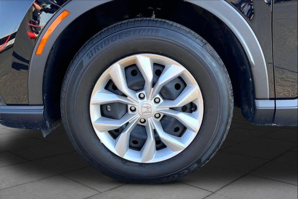 used 2025 Honda CR-V car, priced at $31,765