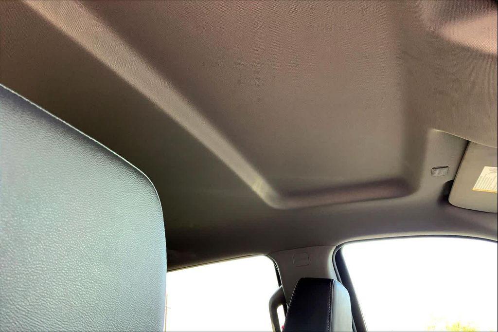 used 2025 GMC Sierra 1500 car, priced at $38,095