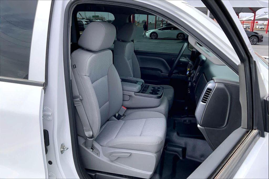 used 2015 GMC Sierra 1500 car, priced at $23,800