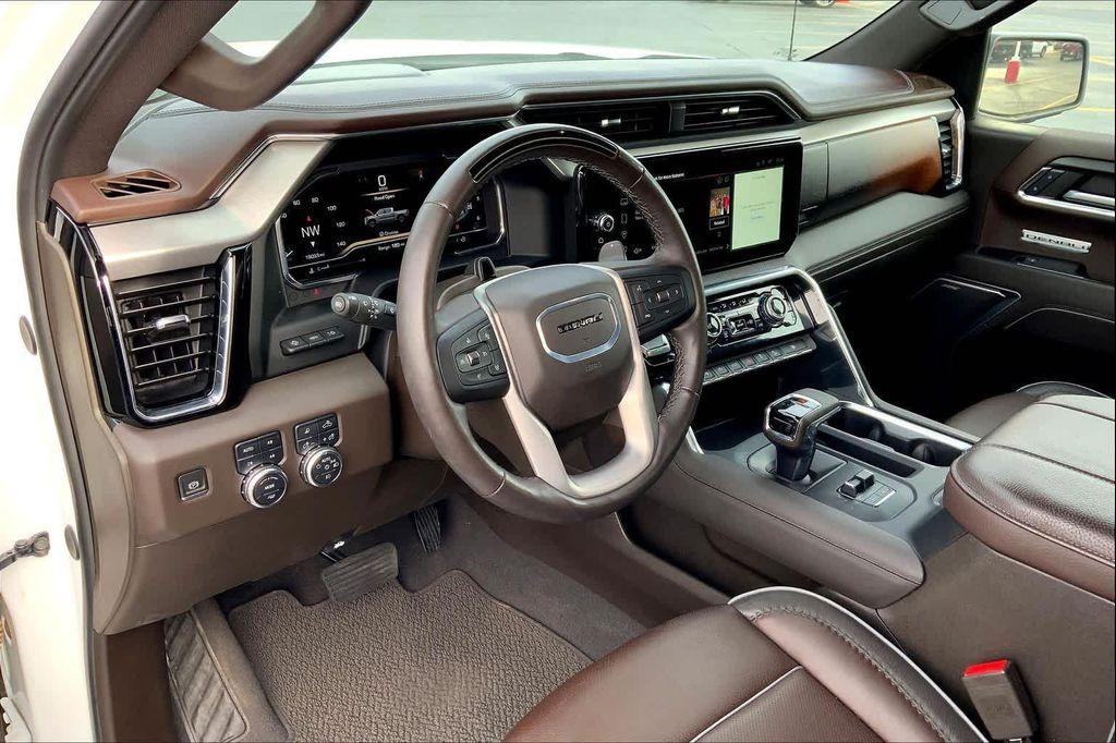 used 2024 GMC Sierra 1500 car, priced at $58,600