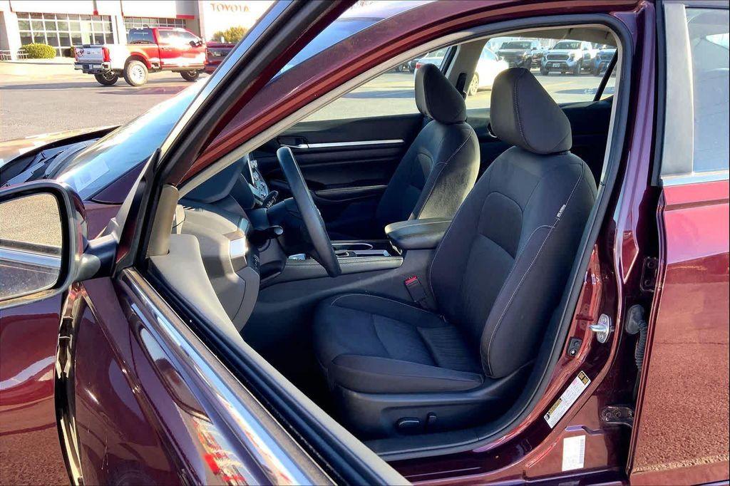 used 2023 Nissan Altima car, priced at $19,100