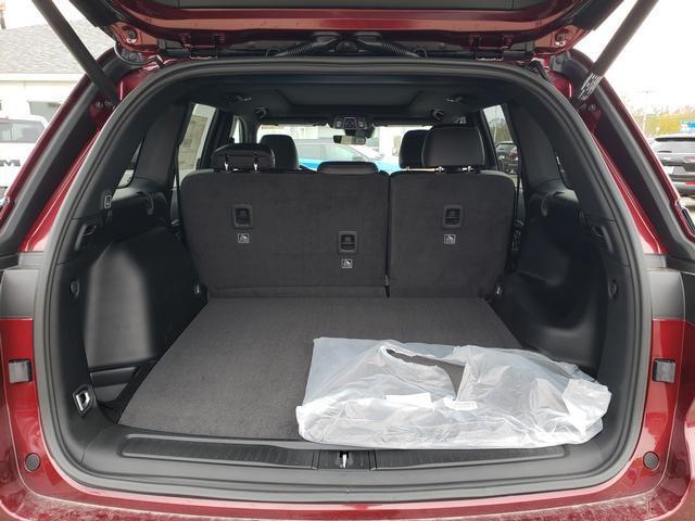 new 2025 Jeep Grand Cherokee car, priced at $45,013