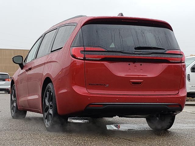 new 2026 Chrysler Pacifica car, priced at $43,325
