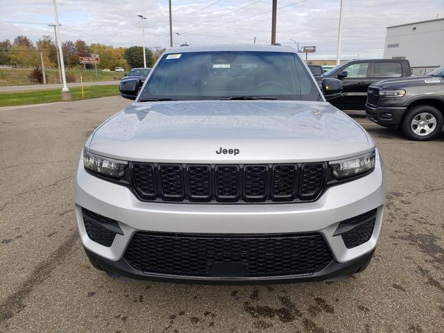 new 2025 Jeep Grand Cherokee car, priced at $43,071