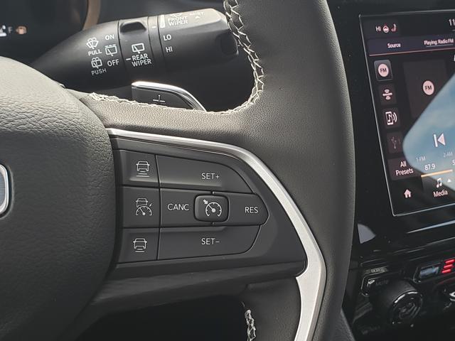 new 2025 Jeep Grand Cherokee car, priced at $43,071