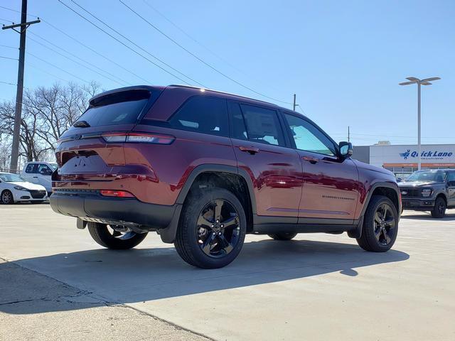 new 2025 Jeep Grand Cherokee car, priced at $42,987