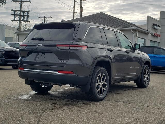 new 2025 Jeep Grand Cherokee car, priced at $45,013