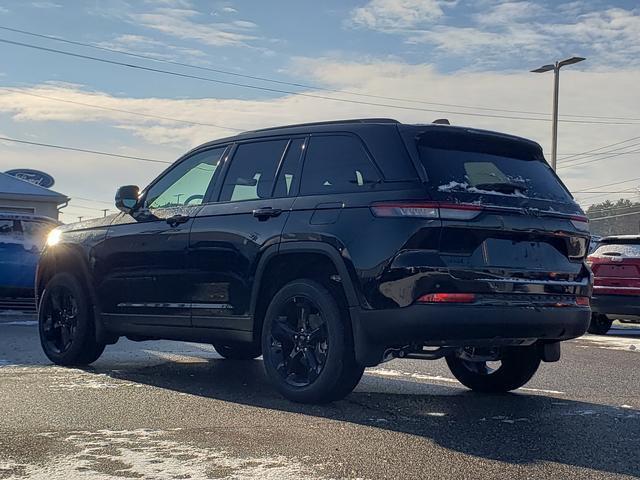 new 2025 Jeep Grand Cherokee car, priced at $43,071