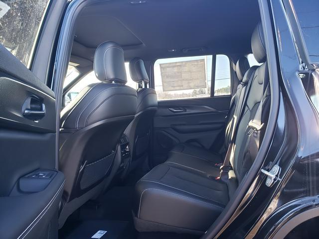 new 2025 Jeep Grand Cherokee car, priced at $43,071