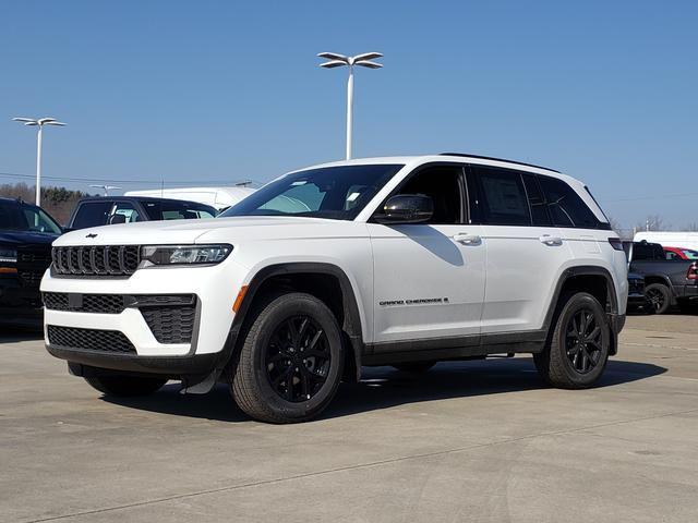 new 2026 Jeep Grand Cherokee car, priced at $45,987