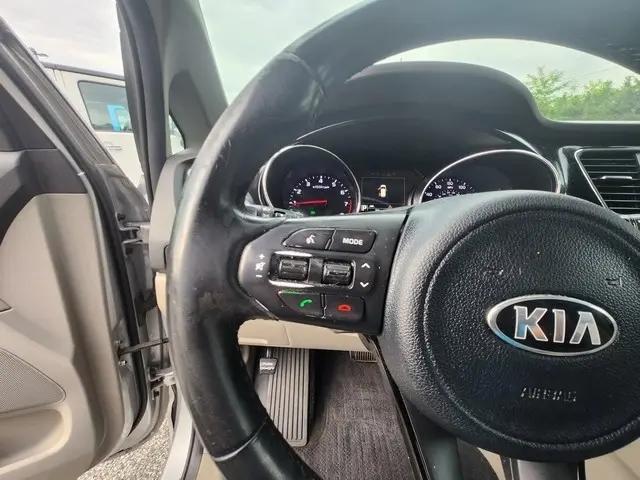 used 2017 Kia Sedona car, priced at $10,995