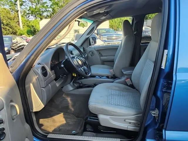 used 2005 Jeep Liberty car, priced at $3,995