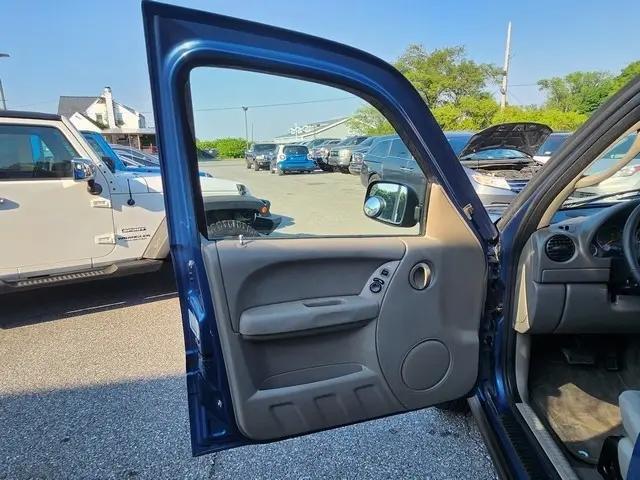 used 2005 Jeep Liberty car, priced at $3,995