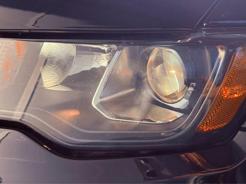 used 2021 Jeep Grand Cherokee car, priced at $24,998