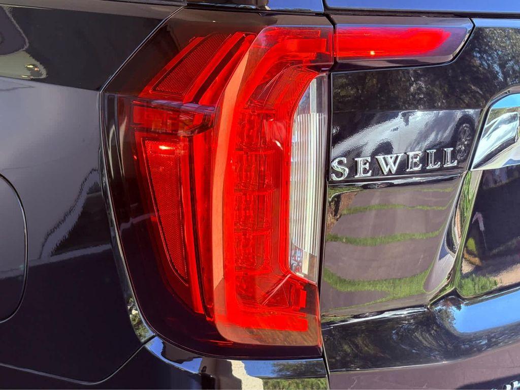 used 2021 GMC Yukon car, priced at $39,991