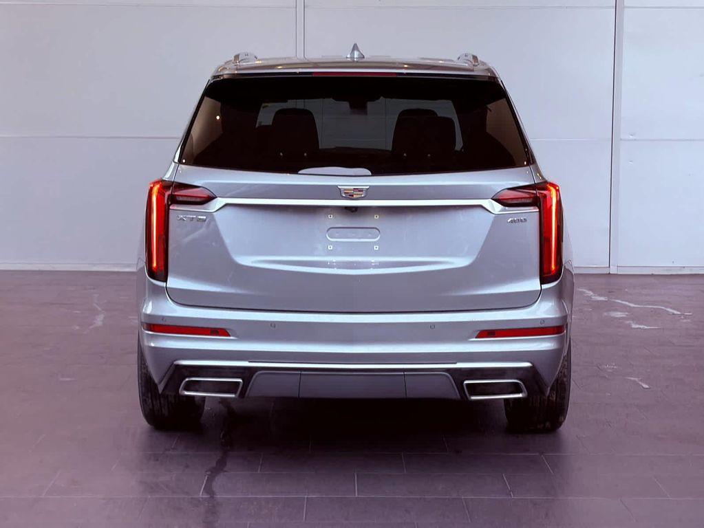 used 2025 Cadillac XT6 car, priced at $40,491