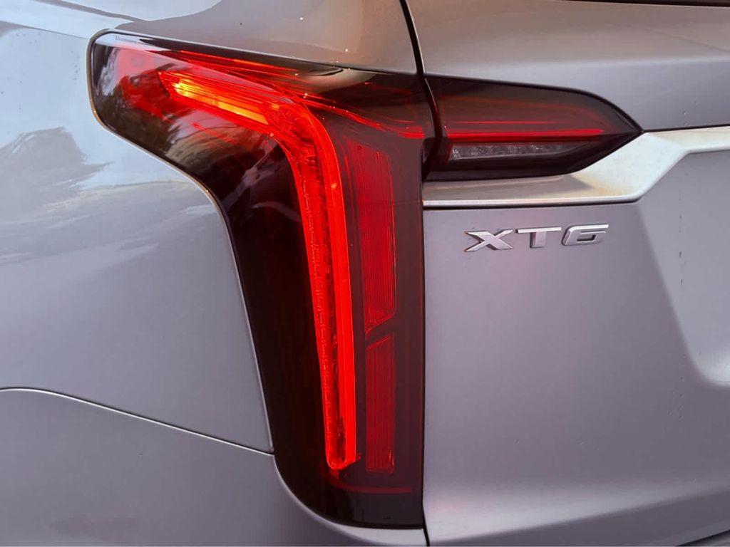 used 2025 Cadillac XT6 car, priced at $40,491