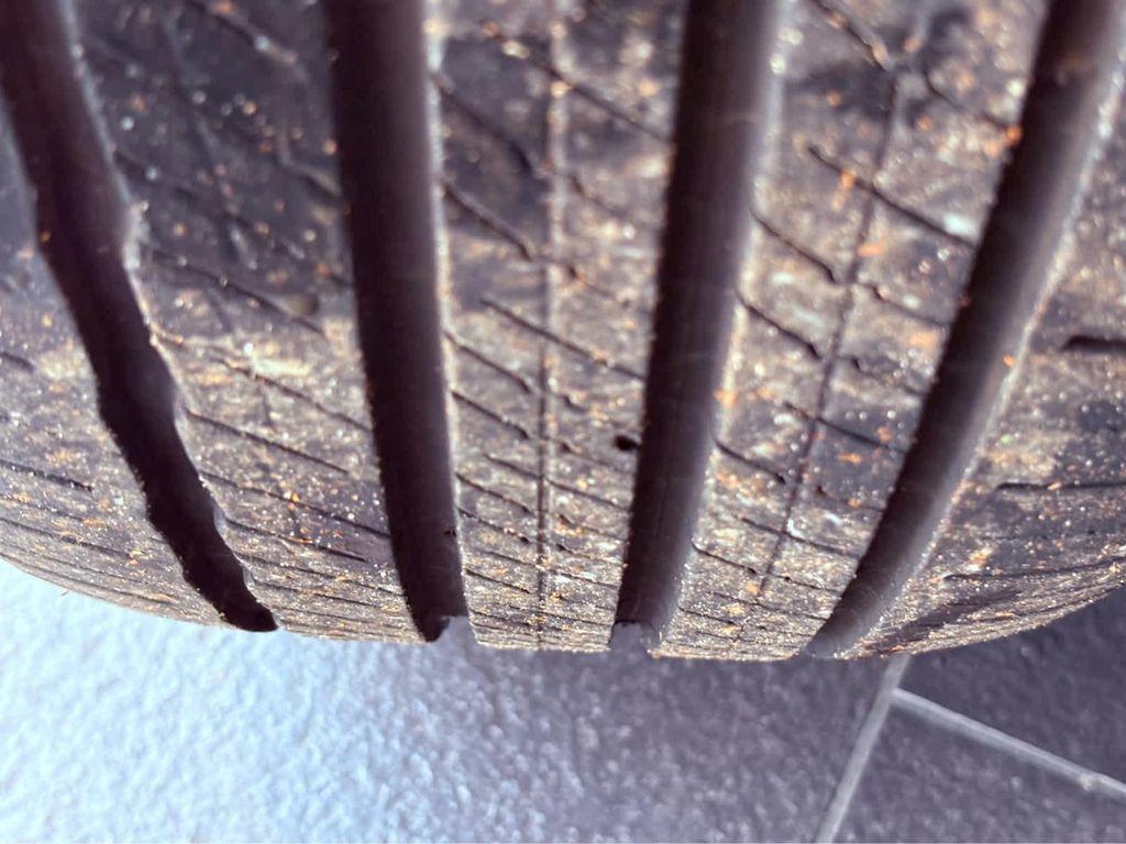 used 2025 Cadillac XT6 car, priced at $40,491