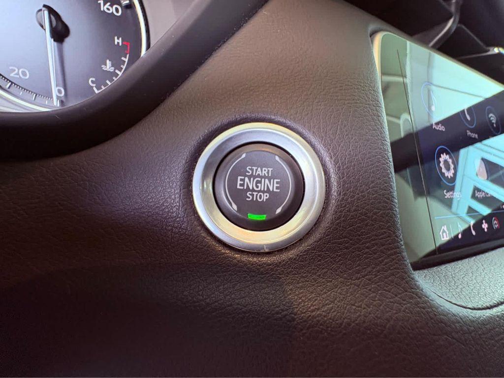 used 2023 Cadillac XT4 car, priced at $29,998