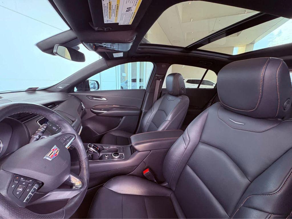 used 2023 Cadillac XT4 car, priced at $29,998