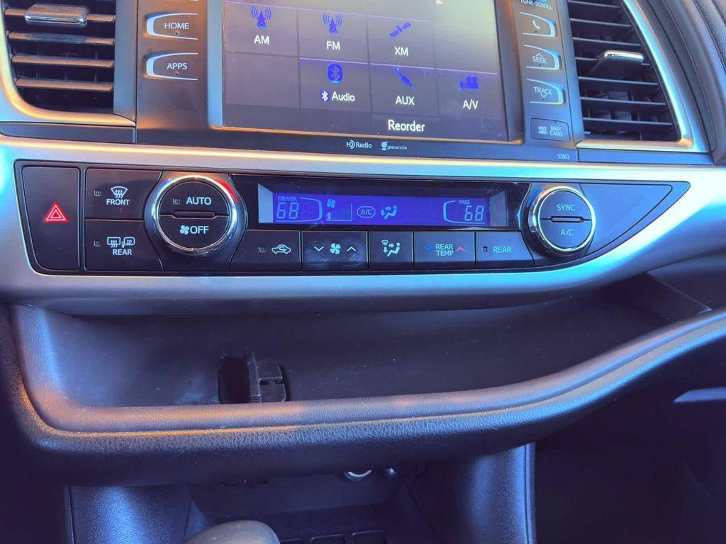 used 2015 Toyota Highlander car, priced at $18,998