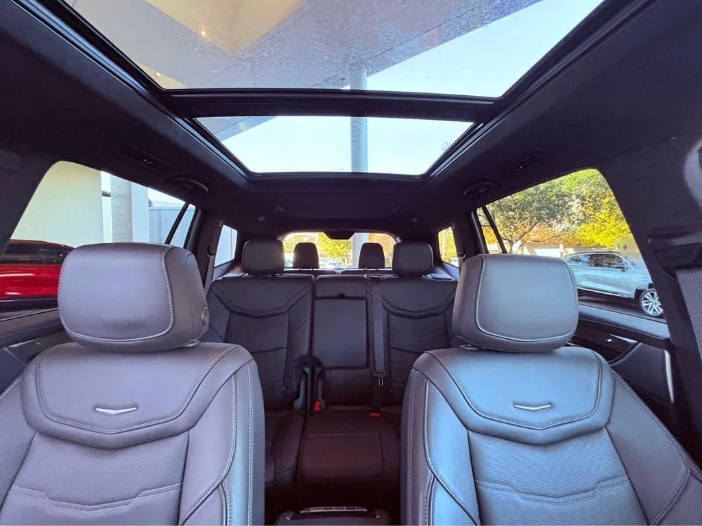 used 2024 Cadillac XT6 car, priced at $52,491