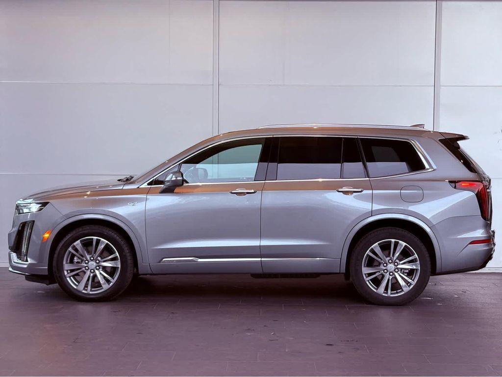 used 2025 Cadillac XT6 car, priced at $41,991