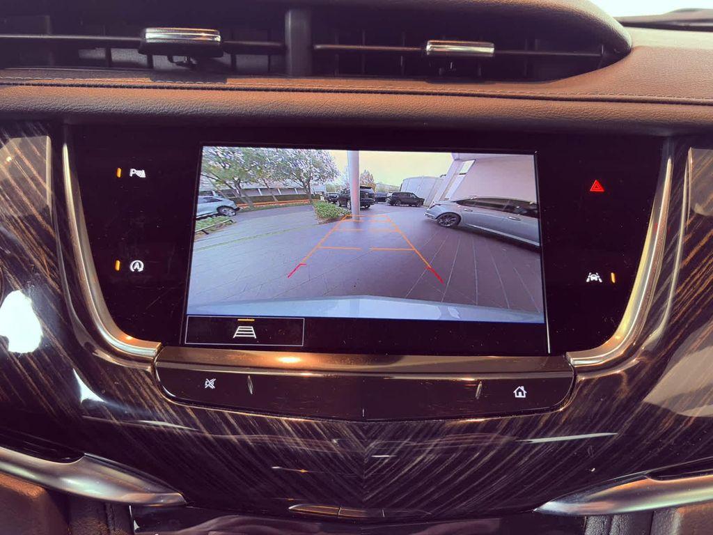 used 2025 Cadillac XT6 car, priced at $41,991